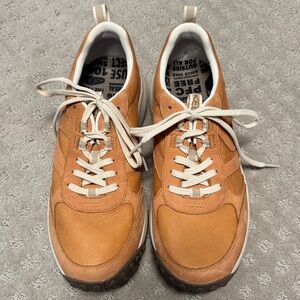 New Keen sneakers size 10.5